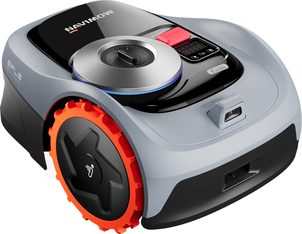 Segway Navimow i105, official product image with background removed